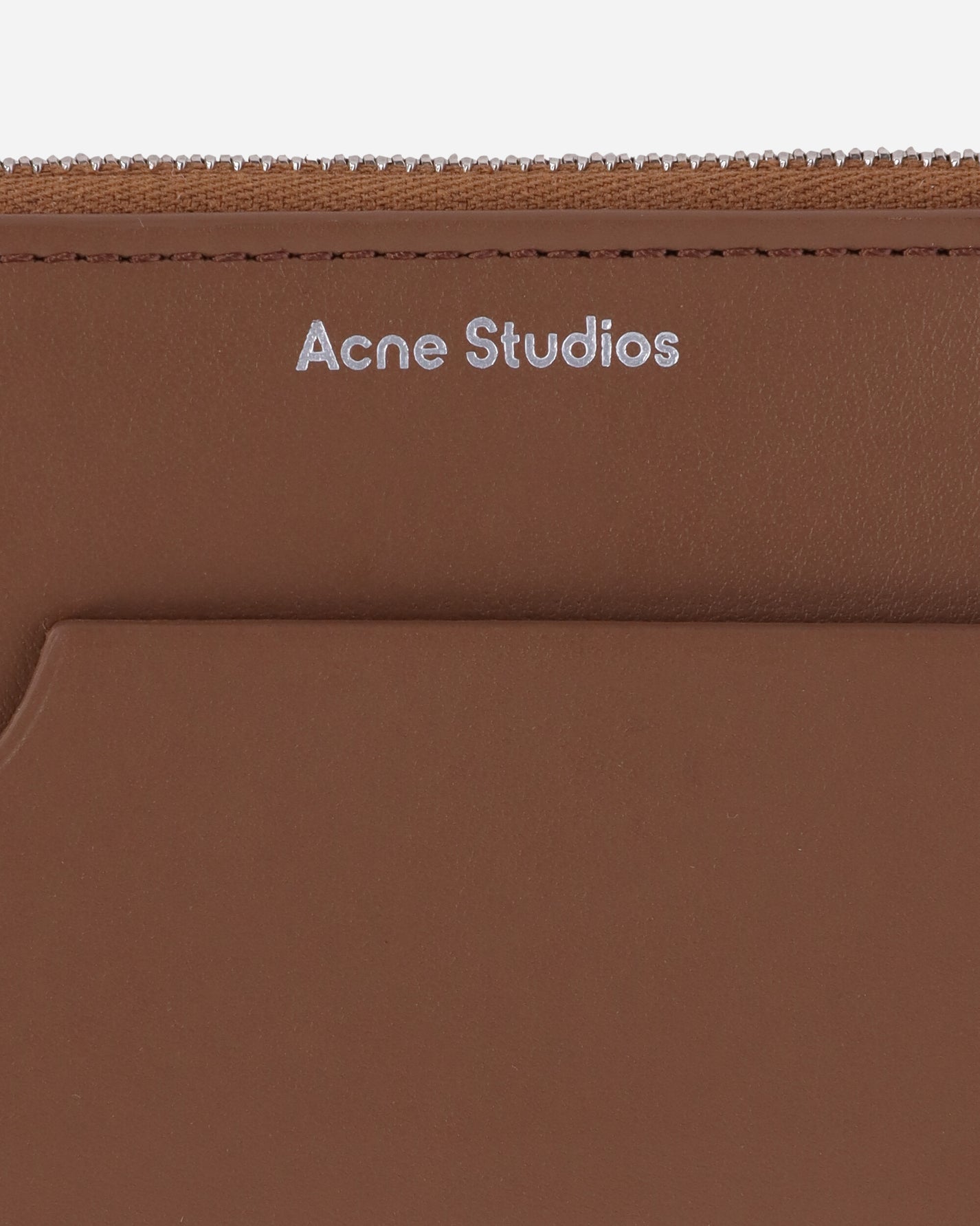 Acne Studios Garnet Large Cards Camel Brown Wallets and Cardholders Zip Wallets CG0166- 640