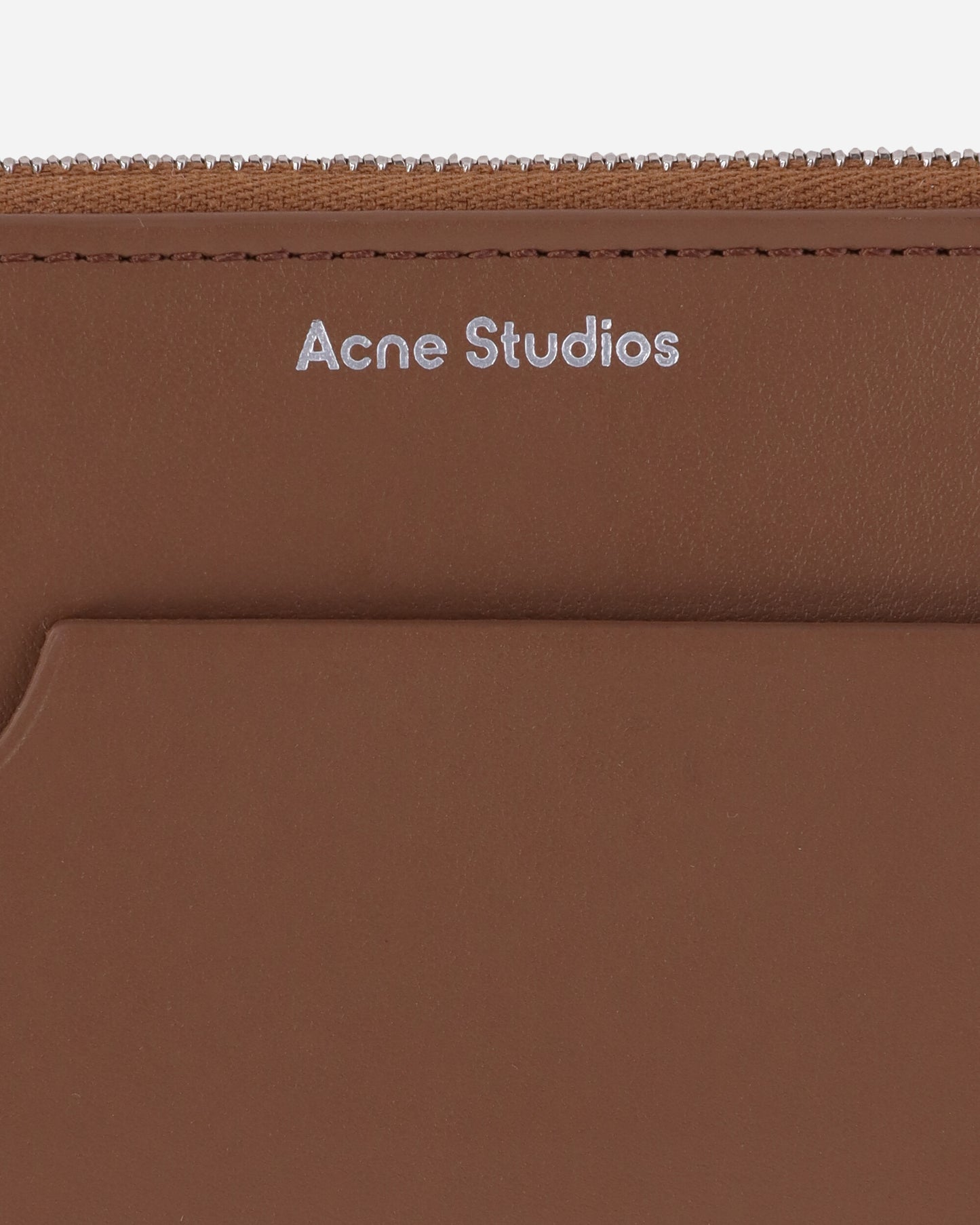 Acne Studios Garnet Large Cards Camel Brown Wallets and Cardholders Zip Wallets CG0166- 640
