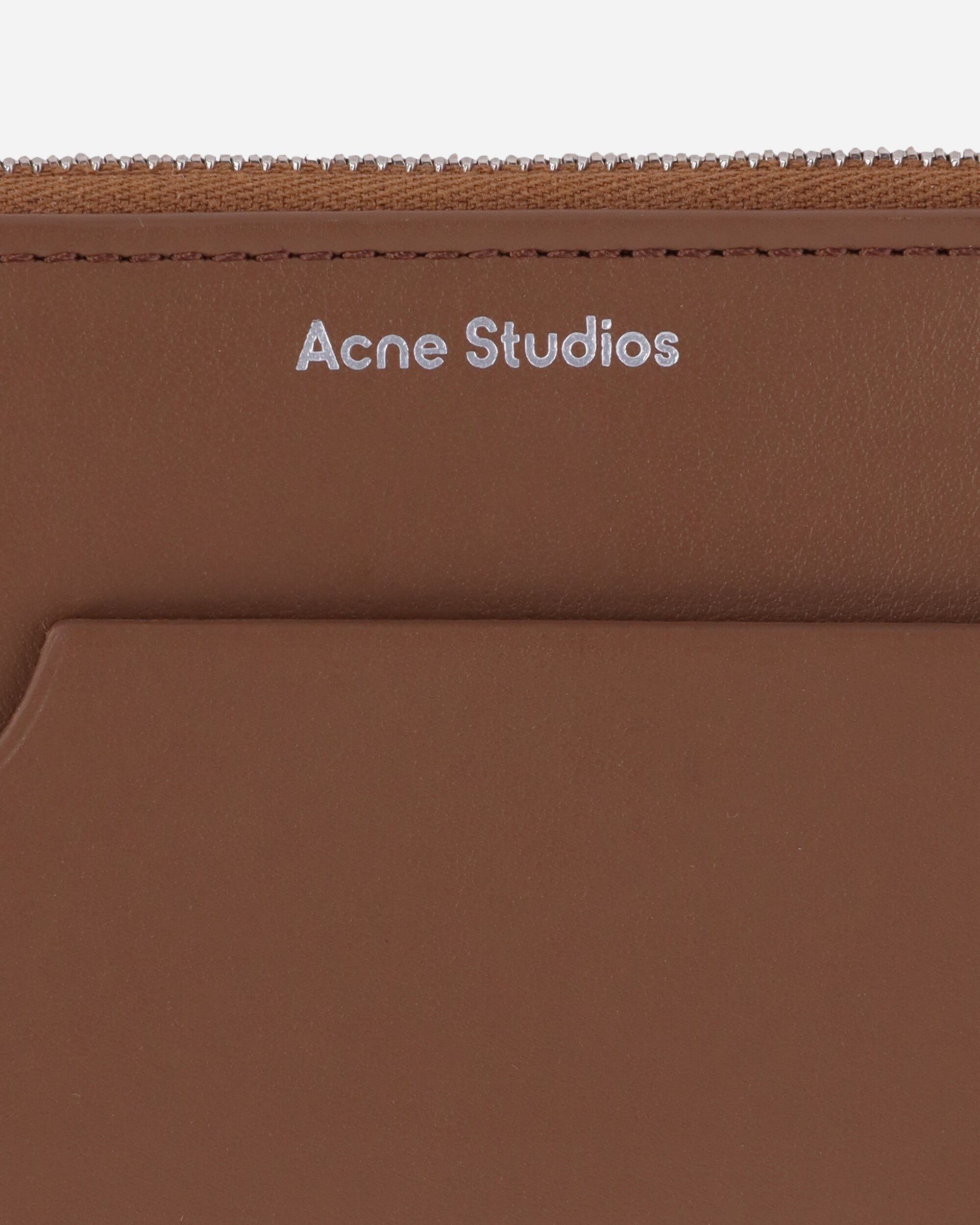 Acne Studios Garnet Large Cards Camel Brown Wallets and Cardholders Zip Wallets CG0166- 640