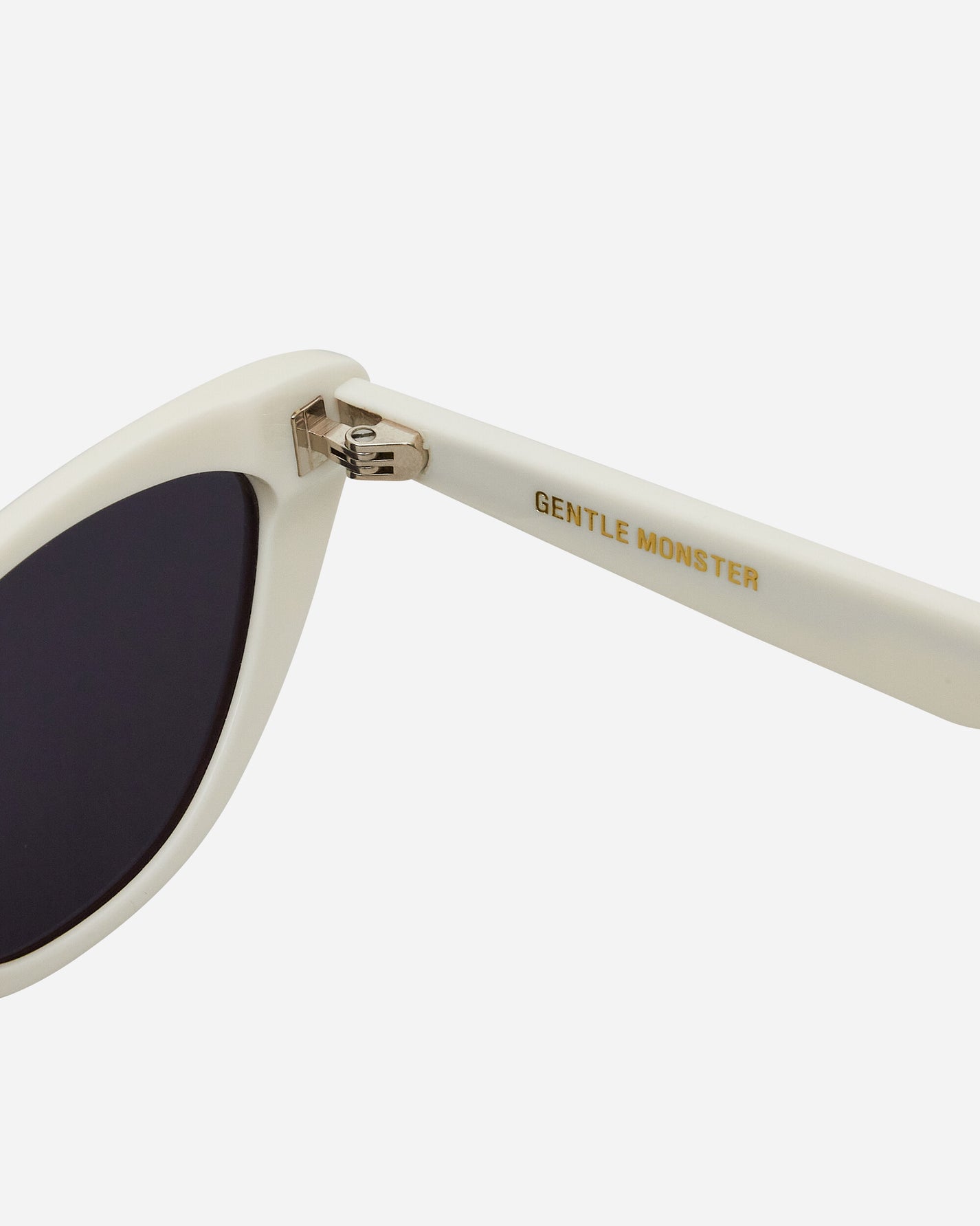 Gentle Monster Crella White Eyewear Sunglasses CRELLA-W1 W1