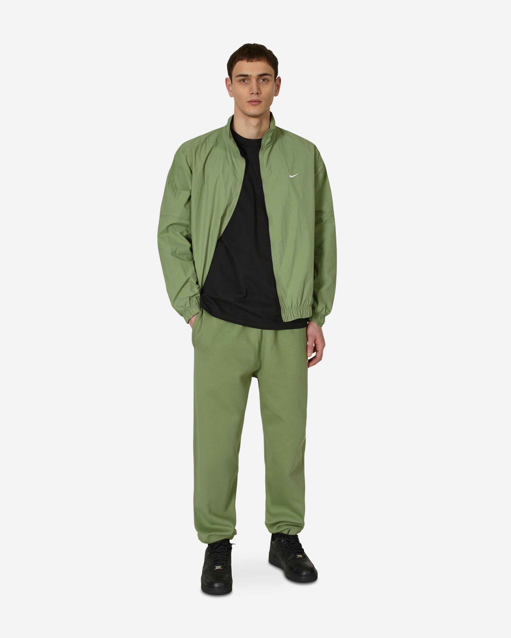Nike Solo Swsh Wvn Trk Jkt Oil Green/White Coats and Jackets Jackets DQ5200-386