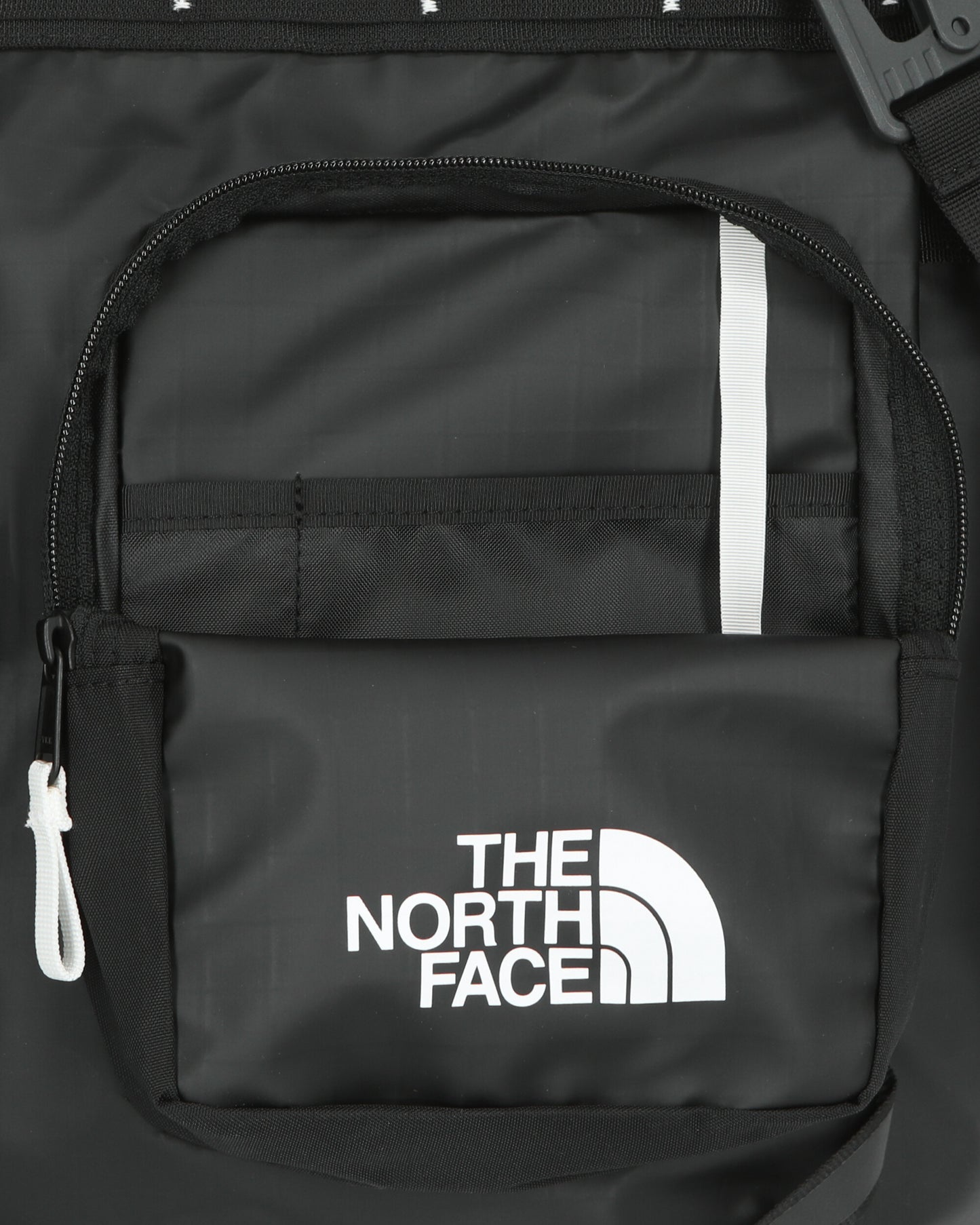 The North Face Base Camp Voyager Tote Tnf Black/Tnf Wht Bags and Backpacks Tote Bags NF0A81BM KY41