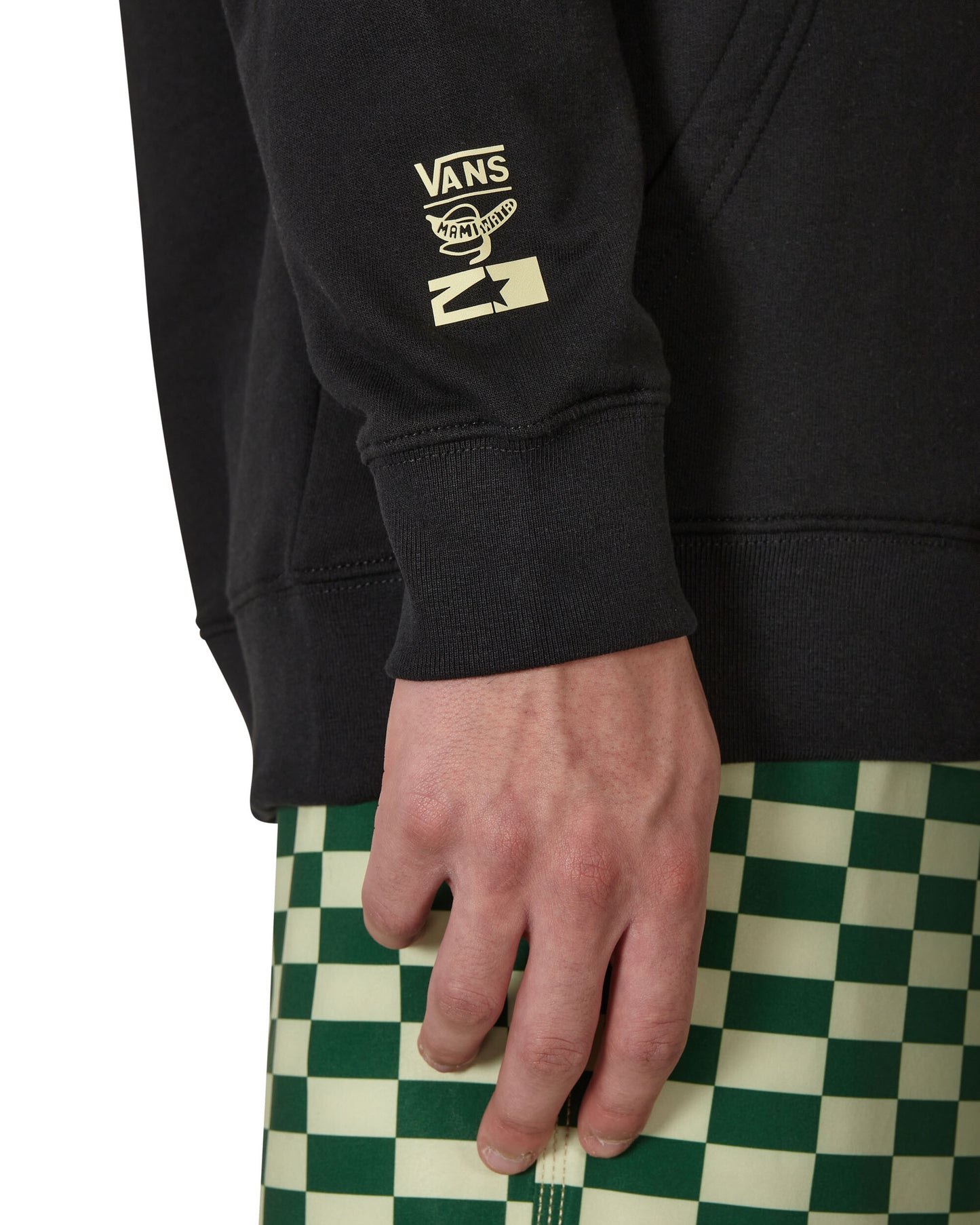 Vans Mami Wata Fleece Po Mami Wata Black Sweatshirts Hoodies VN0006DTBLK1