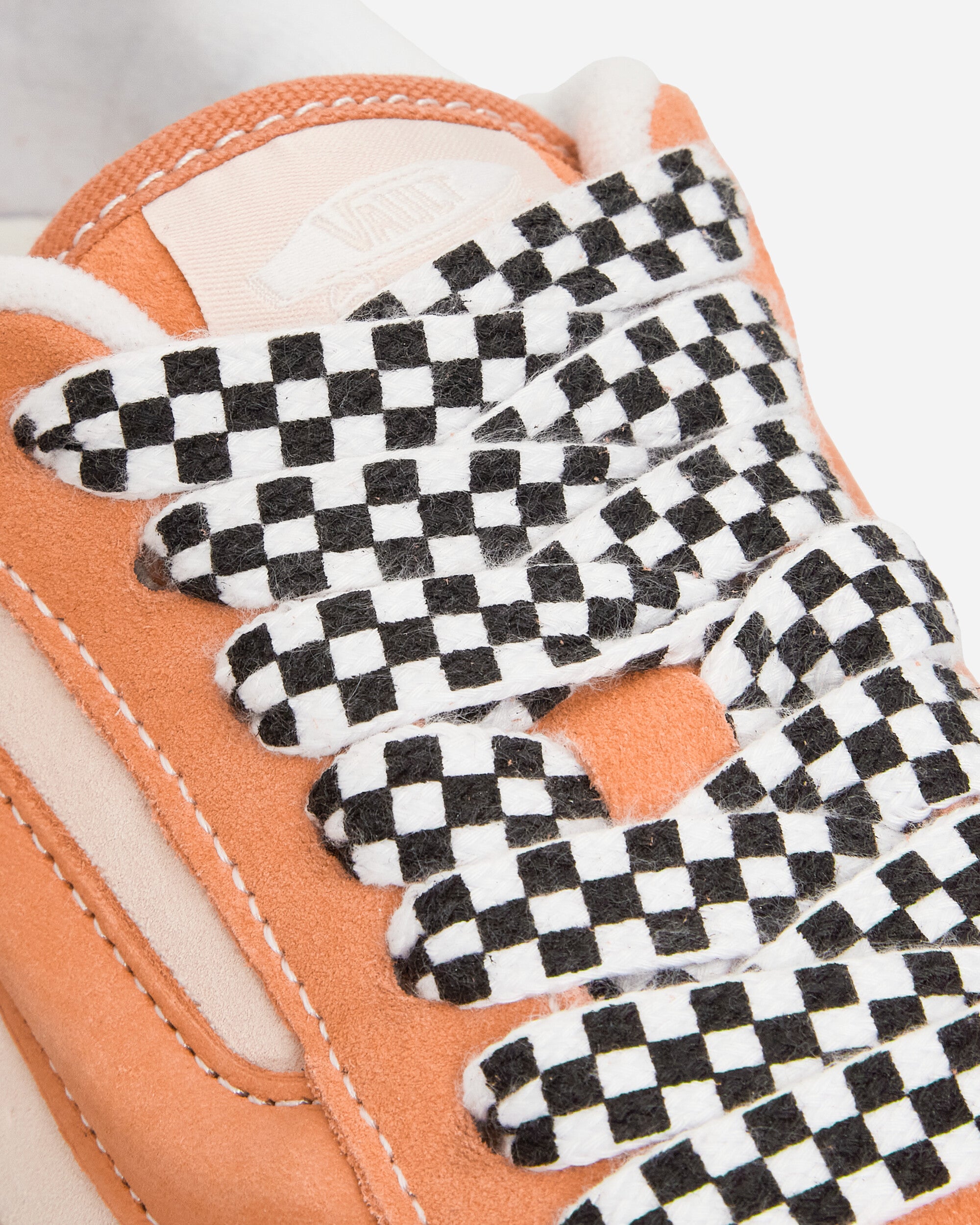 Vans Knu Skool Vlt Lx Suede Peach Dust Sneakers Low VN0007QDBM01
