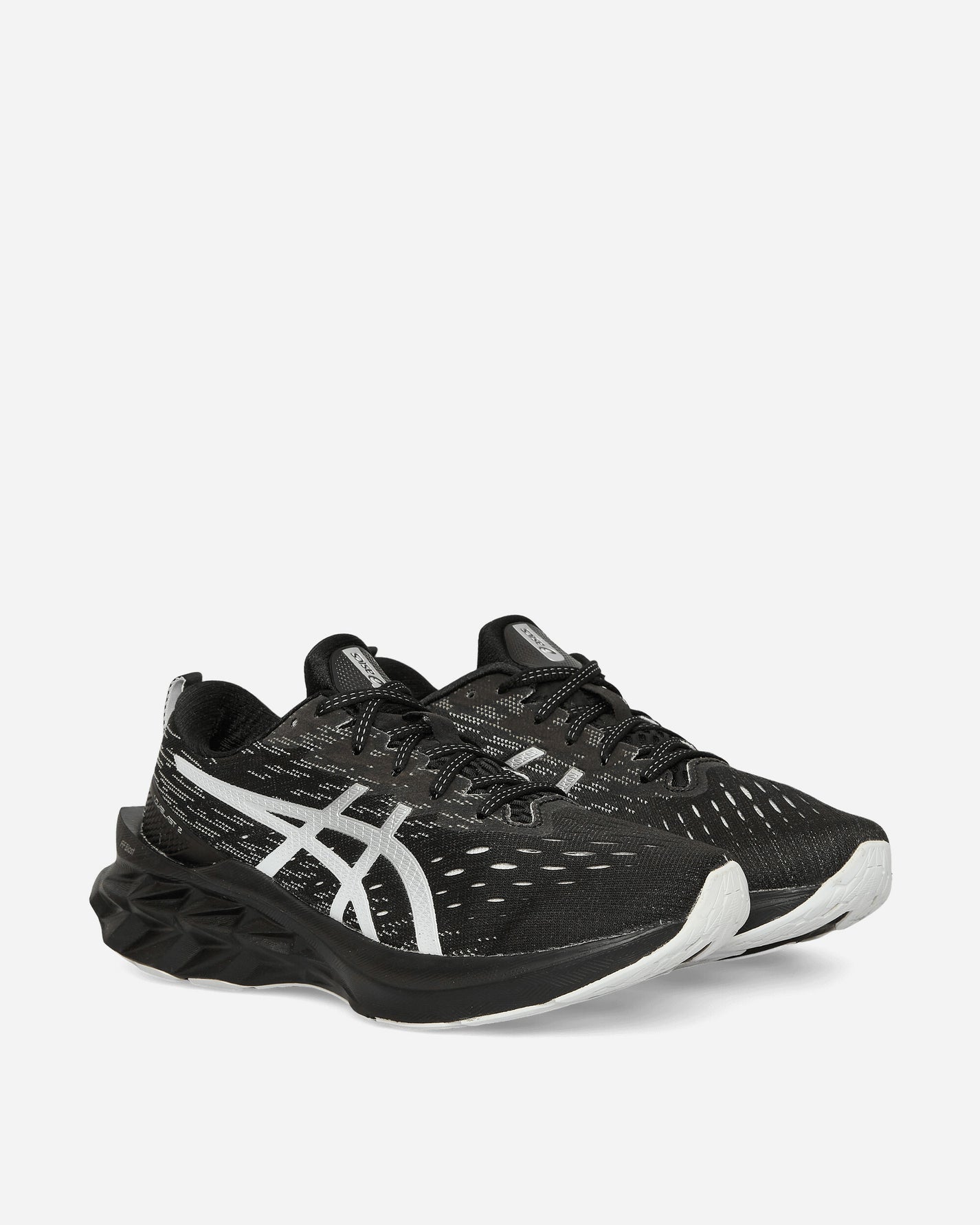 Asics Novablast 2 Black/Pure Silver Sneakers Low 1011B192-001