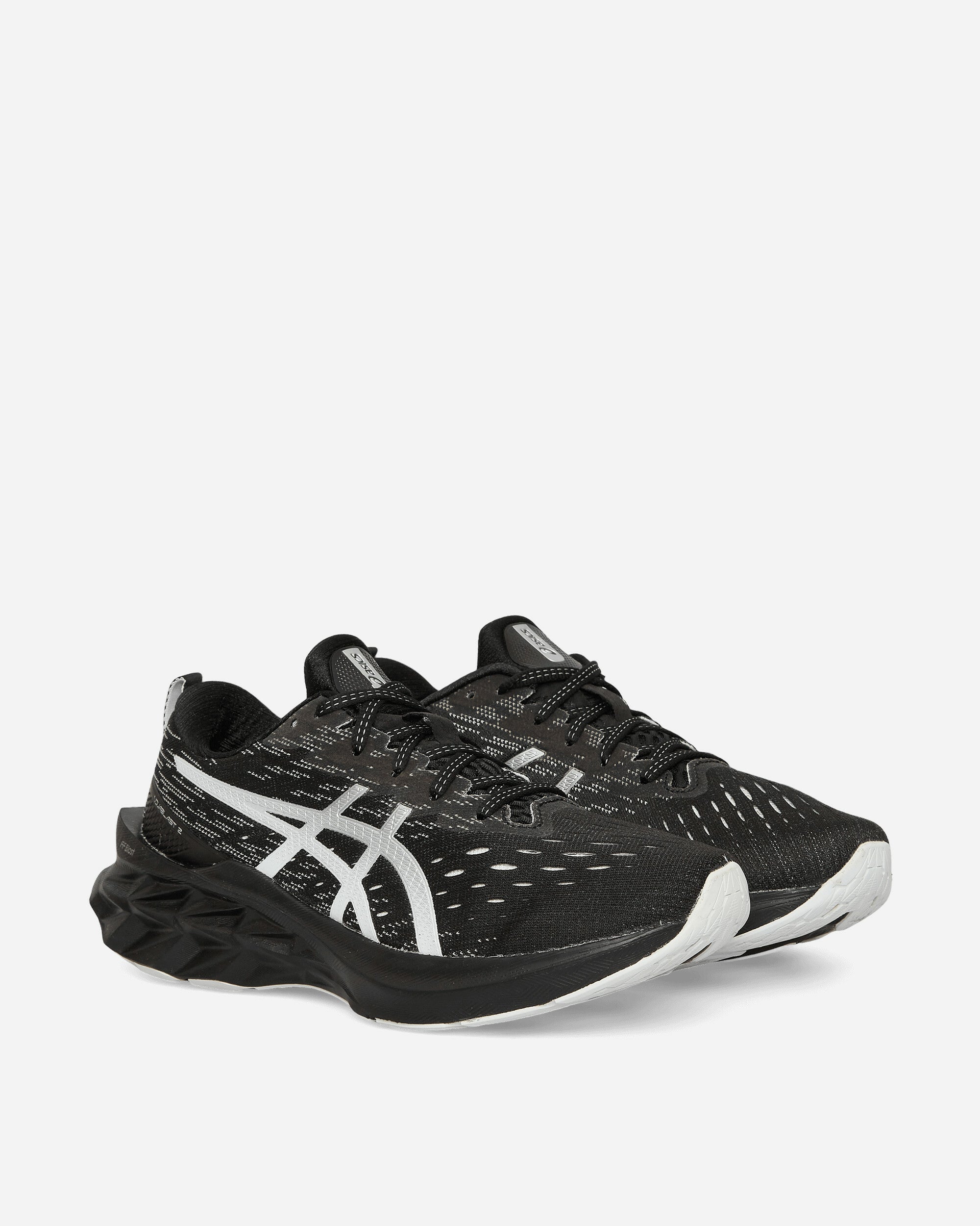 Asics Novablast 2 Black/Pure Silver Sneakers Low 1011B192-001