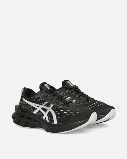 Asics Novablast 2 Black/Pure Silver Sneakers Low 1011B192-001